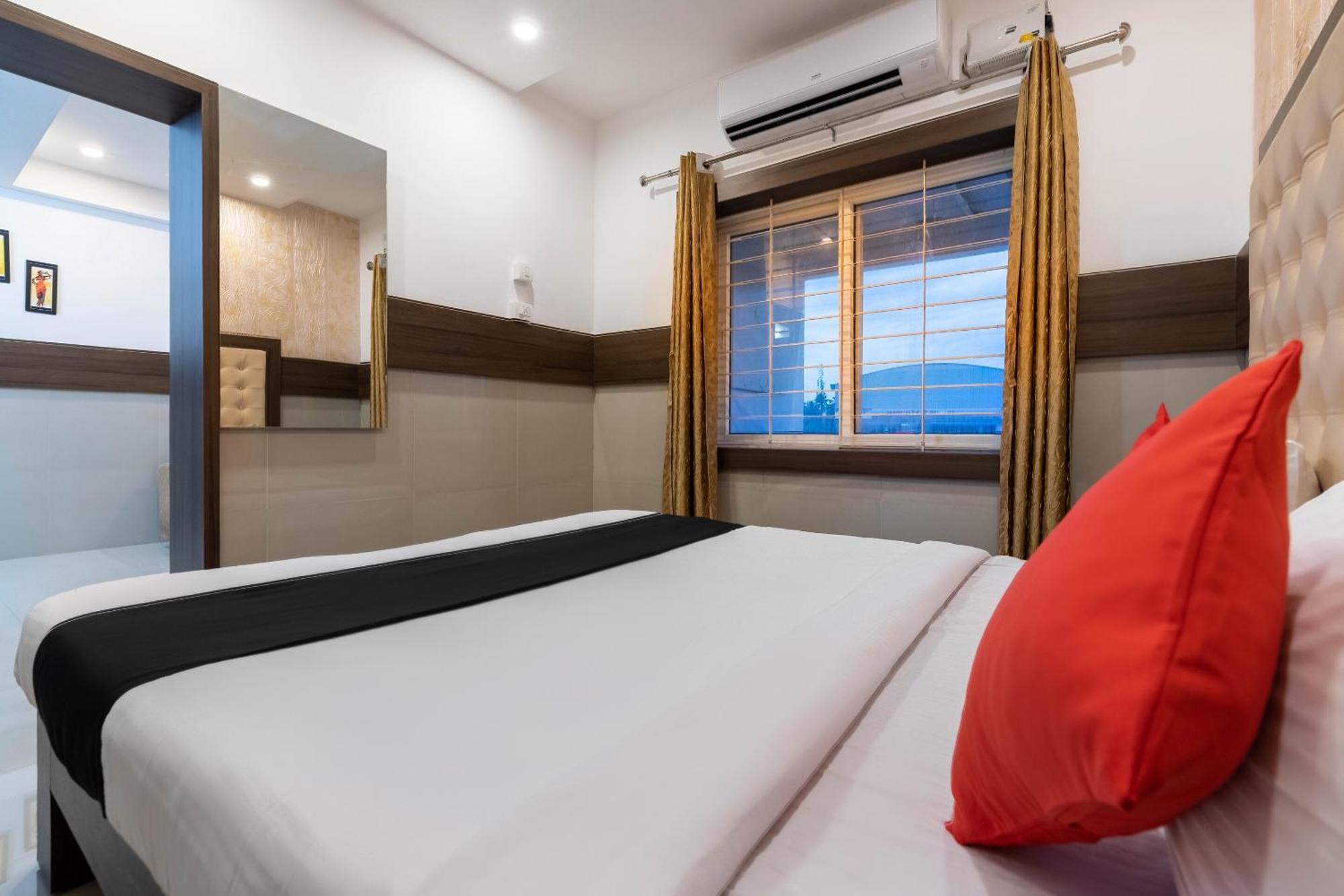 Hotel Super Collection O Nirvikalpa Ullāl Zewnętrze zdjęcie