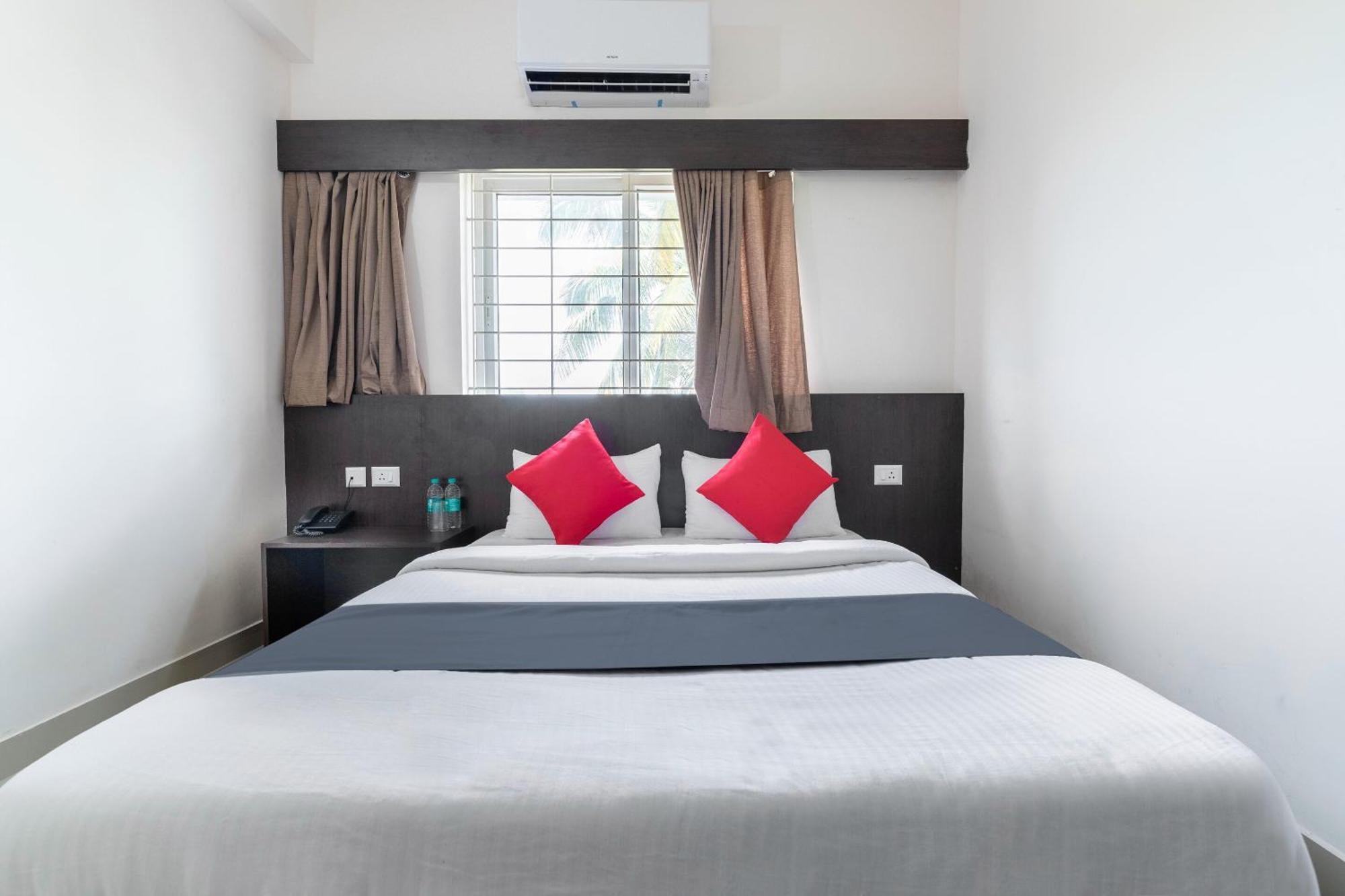 Hotel Super Collection O Nirvikalpa Ullāl Zewnętrze zdjęcie